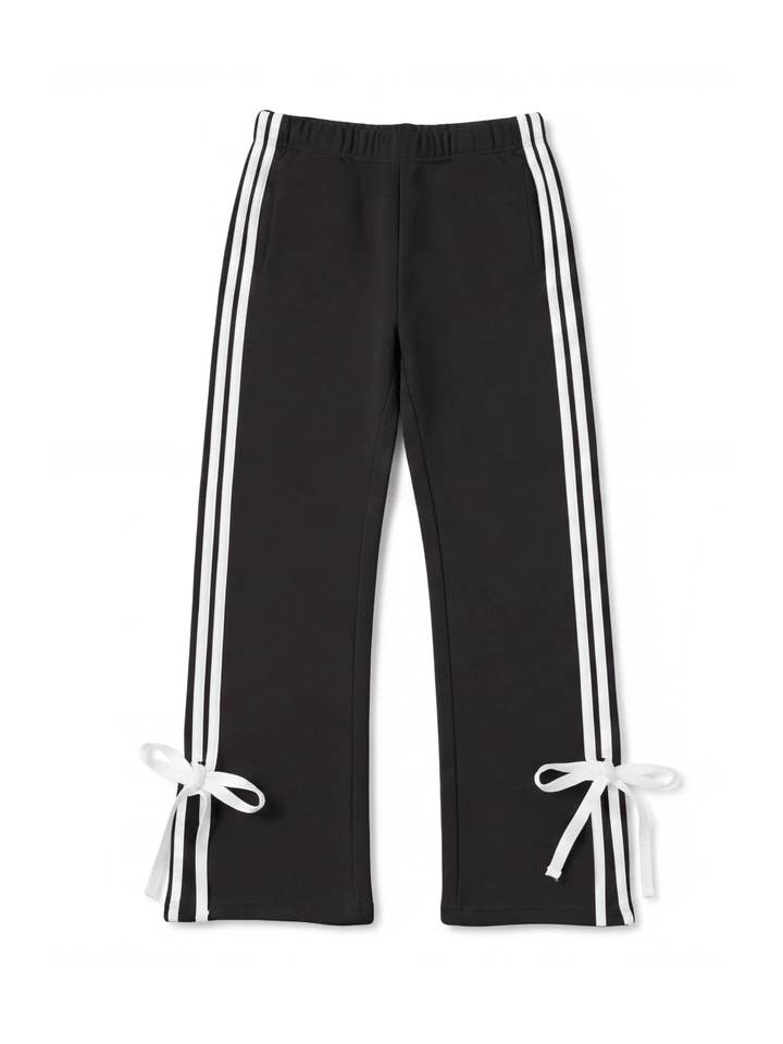 Relaxed Sweatpant with Bowtie