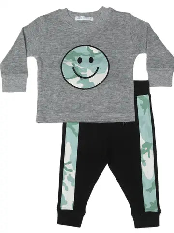 camo smiley patch thermal outfit